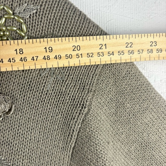 Vintage Shenanigans Embroidered and Beaded Beige Crocheted Sweater L - Picture 8 of 11